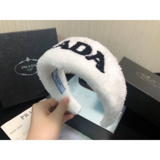 PRADA Prada 2022SS Hair ornaments Spring / Summer new release PRADA Prada 2022SS Hair ornaments Spring / Summer new release