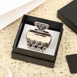 Brand PRADA Prada 2022AW hairpin which is popular this season