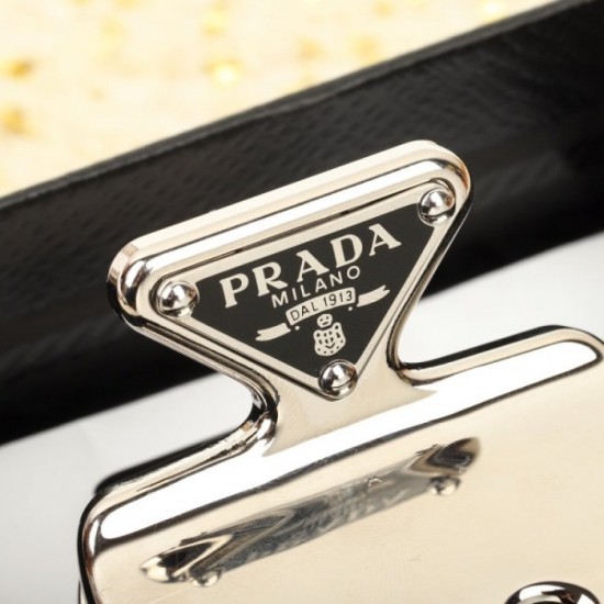 Brand PRADA Prada 2022AW hairpin which is popular this season Brand PRADA Prada 2022AW hairpin which is popular this season
