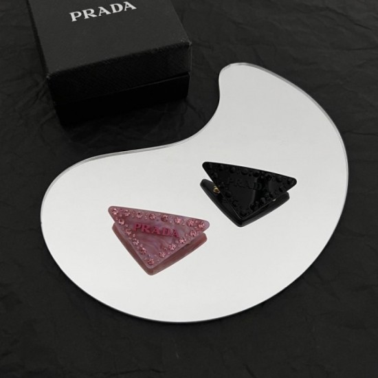 PRADA Prada 2022AW hairpin decided on a modern style PRADA Prada 2022AW hairpin decided on a modern style