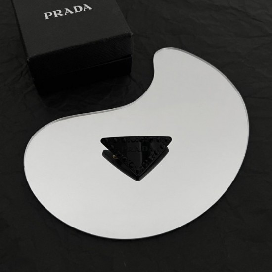 PRADA Prada 2022AW hairpin decided on a modern style PRADA Prada 2022AW hairpin decided on a modern style