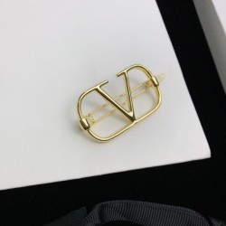 VALENTINO 2022SS Hair ornaments Spring and summer will continue to attract attention