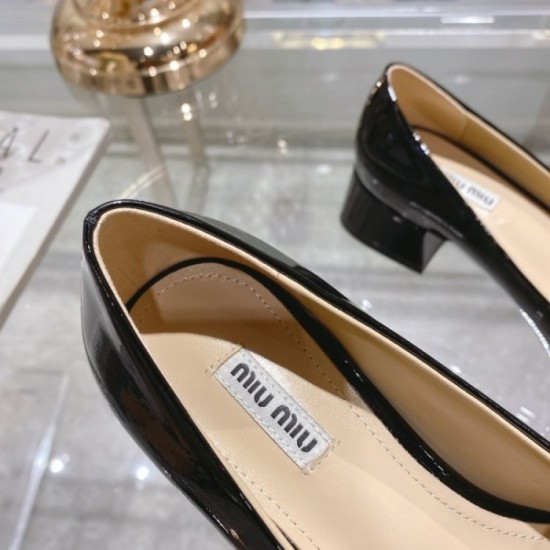 2022AW Pumps Autumn Not Arrived in Japan Color MIU MIU 2022AW Pumps Autumn Not Arrived in Japan Color MIU MIU