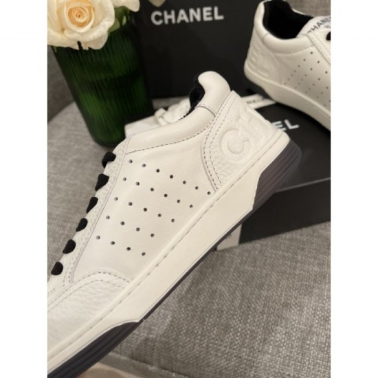 New summer 2022SS CHANEL casual shoes that will become a large number of users New summer 2022SS CHANEL casual shoes that will become a large number of users