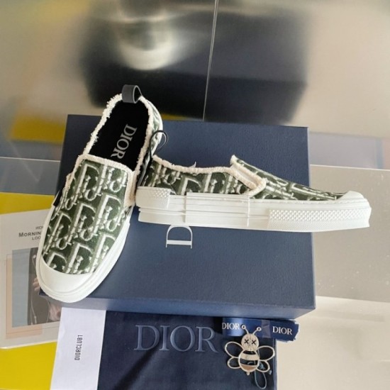 Casual shoes 2022SS DIOR Dior that will definitely be popular this summer Casual shoes 2022SS DIOR Dior that will definitely be popular this summer