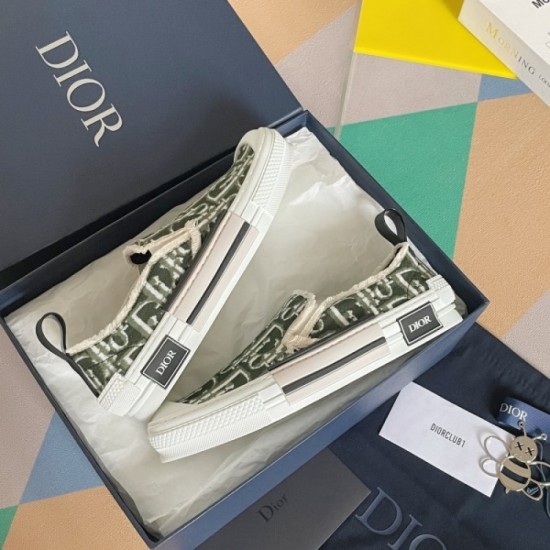 Casual shoes 2022SS DIOR Dior that will definitely be popular this summer Casual shoes 2022SS DIOR Dior that will definitely be popular this summer