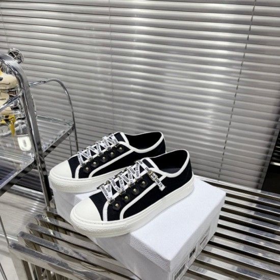 Both are popular casual shoes 2022SS DIOR Dior Both are popular casual shoes 2022SS DIOR Dior