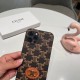 CELINE Celine 2022SS iphone carrying case that emphasizes looseness and comfort CELINE Celine 2022SS iphone carrying case that emphasizes looseness and comfort