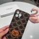 CELINE Celine 2022SS iphone carrying case that emphasizes looseness and comfort CELINE Celine 2022SS iphone carrying case that emphasizes looseness and comfort