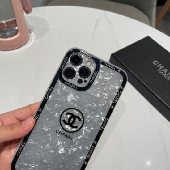 CHANEL 2022SS Get ahead of summer fashion iphone carrying case 2 colors selectable CHANEL 2022SS Get ahead of summer fashion iphone carrying case 2 colors selectable