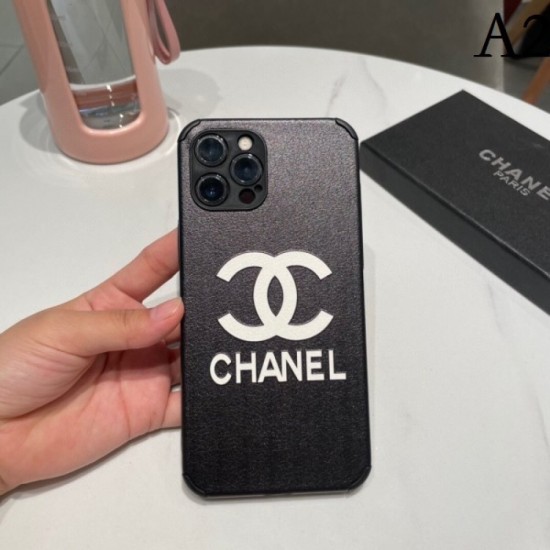 CHANEL 2022SS Spring / Summer latest trend iphone carrying case 2 colors selectable CHANEL 2022SS Spring / Summer latest trend iphone carrying case 2 colors selectable