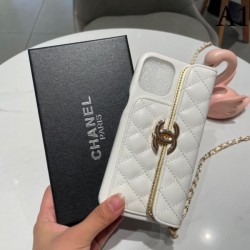 CHANEL 2022SS This year's popular outfit iphone carrying case 2 colors selectable