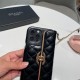 CHANEL 2022SS This year's popular outfit iphone carrying case 2 colors selectable CHANEL 2022SS This year's popular outfit iphone carrying case 2 colors selectable