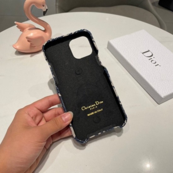 DIOR Dior 2022SS Spring / Summer model iphone carrying case DIOR Dior 2022SS Spring / Summer model iphone carrying case