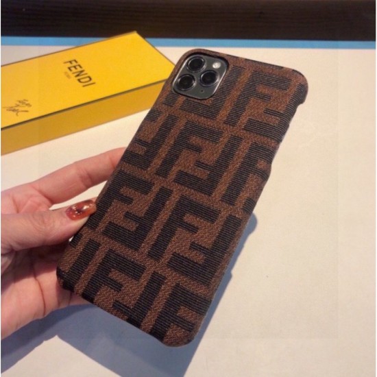 FENDI FENDI 2022SS iphone carrying case that will definitely be popular this summer FENDI FENDI 2022SS iphone carrying case that will definitely be popular this summer