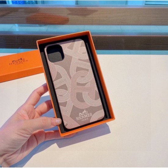 HERMES Hermes 2022SS Hot item in summer iphone carrying case HERMES Hermes 2022SS Hot item in summer iphone carrying case