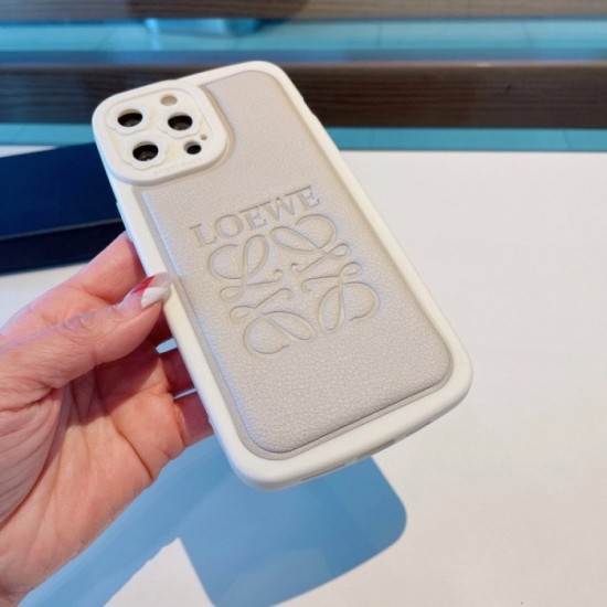 LOEWE Loewe 2022SS Relaxing iphone carrying case LOEWE Loewe 2022SS Relaxing iphone carrying case