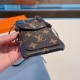 LOUIS VUITTON Louis Vuitton 2022SS New popular iphone carrying case LOUIS VUITTON Louis Vuitton 2022SS New popular iphone carrying case