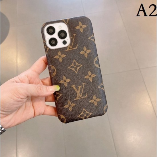 LOUIS VUITTON Louis Vuitton 2022SS seasonal design iphone carrying case LOUIS VUITTON Louis Vuitton 2022SS seasonal design iphone carrying case