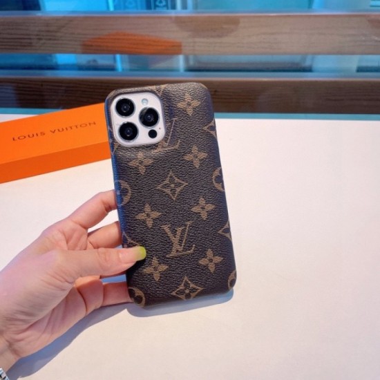 LOUIS VUITTON Louis Vuitton 2022SS seasonal design iphone carrying case LOUIS VUITTON Louis Vuitton 2022SS seasonal design iphone carrying case