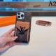 LOUIS VUITTON Louis Vuitton 2022SS This year's popular iphone carrying case LOUIS VUITTON Louis Vuitton 2022SS This year's popular iphone carrying case