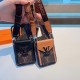 LOUIS VUITTON Louis Vuitton 2022SS This year's popular iphone carrying case LOUIS VUITTON Louis Vuitton 2022SS This year's popular iphone carrying case