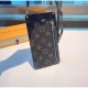 LOUIS VUITTON Louis Vuitton 2022SS Increasing popularity iphone carrying case LOUIS VUITTON Louis Vuitton 2022SS Increasing popularity iphone carrying case