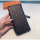 LOUIS VUITTON Louis Vuitton 2022SS Featured summer new iphone carrying case LOUIS VUITTON Louis Vuitton 2022SS Featured summer new iphone carrying case