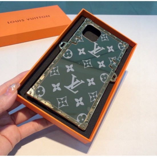 LOUIS VUITTON Louis Vuitton 2022SS latest popular iphone carrying case LOUIS VUITTON Louis Vuitton 2022SS latest popular iphone carrying case