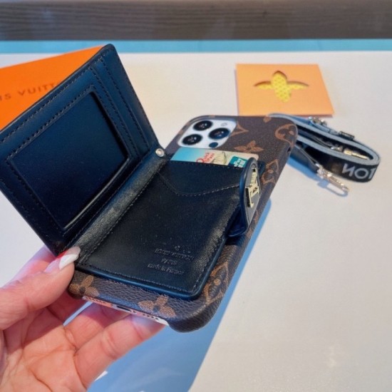 LOUIS VUITTON Louis Vuitton 2022SS lowest price challenge! iphone carrying case LOUIS VUITTON Louis Vuitton 2022SS lowest price challenge! iphone carrying case