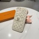 LOUIS VUITTON Louis Vuitton 2022SS Luxury UP! Iphone carrying case LOUIS VUITTON Louis Vuitton 2022SS Luxury UP! Iphone carrying case