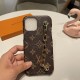 LOUIS VUITTON Louis Vuitton 2022SS Good impression 120% iphone carrying case LOUIS VUITTON Louis Vuitton 2022SS Good impression 120% iphone carrying case
