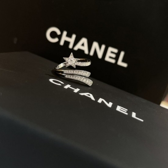 A rush of fans aiming for the new autumn CHANEL Chanel 2022AW ring A rush of fans aiming for the new autumn CHANEL Chanel 2022AW ring