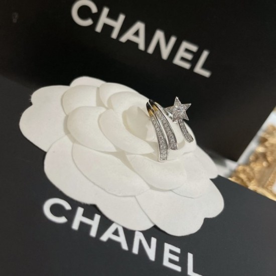 A rush of fans aiming for the new autumn CHANEL Chanel 2022AW ring A rush of fans aiming for the new autumn CHANEL Chanel 2022AW ring