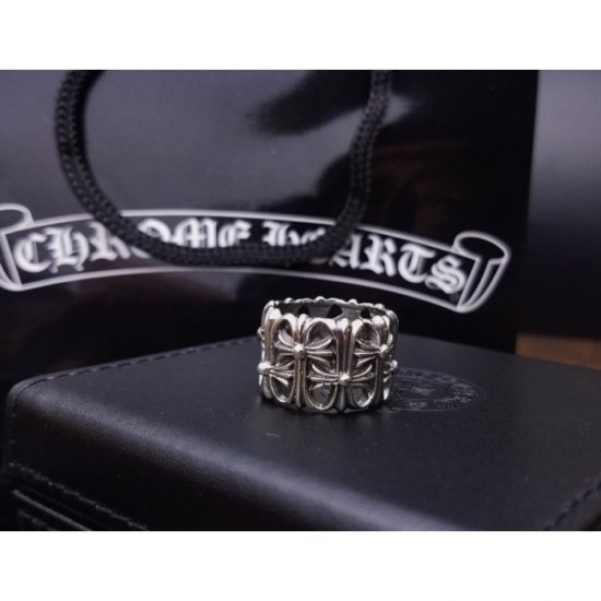 2022SS CHROME HEARTS Chrome Hearts A strong ring that stands out 2022SS CHROME HEARTS Chrome Hearts A strong ring that stands out