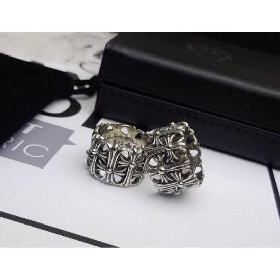 2022SS CHROME HEARTS Chrome Hearts A strong ring that stands out 2022SS CHROME HEARTS Chrome Hearts A strong ring that stands out
