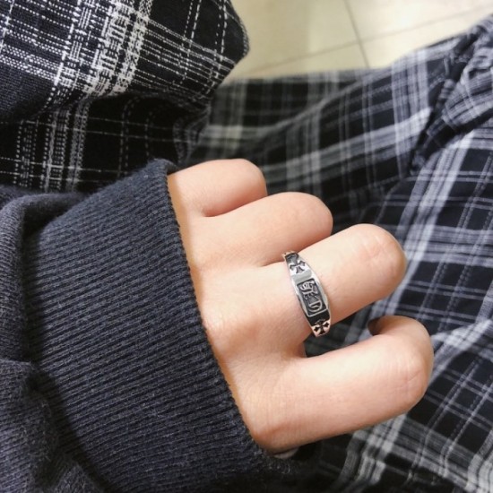 2022SS CHROME HEARTS Chrome Hearts Korean fashion ring 2022SS CHROME HEARTS Chrome Hearts Korean fashion ring