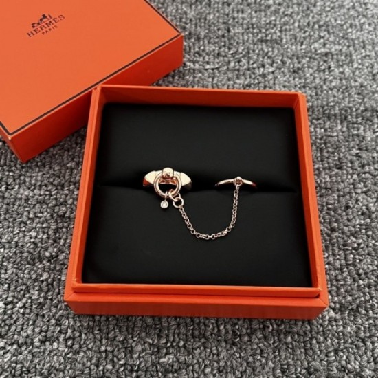 HERMES Hermes 2022AW ring with a high favorite rate of fashionable people HERMES Hermes 2022AW ring with a high favorite rate of fashionable people