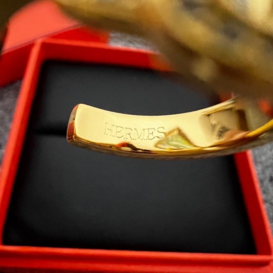Popular style sold this year HERMES Hermes 2022AW ring Popular style sold this year HERMES Hermes 2022AW ring