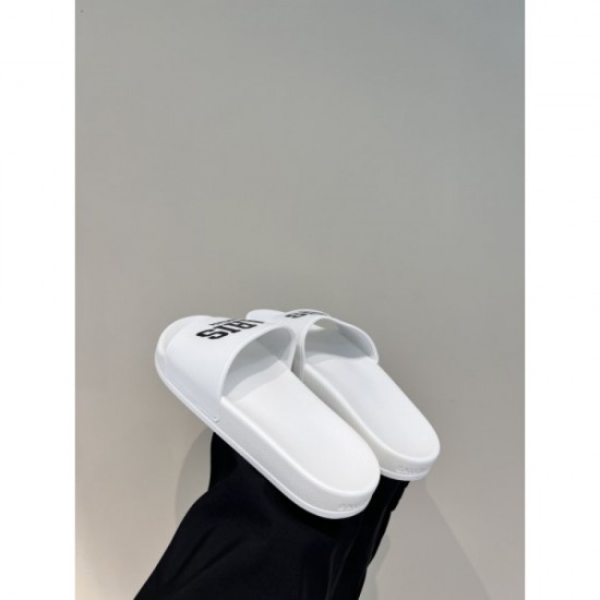 A must-see for fans New Spring / Summer Mule 2022SS BALENCIAGA Balenciaga A must-see for fans New Spring / Summer Mule 2022SS BALENCIAGA Balenciaga