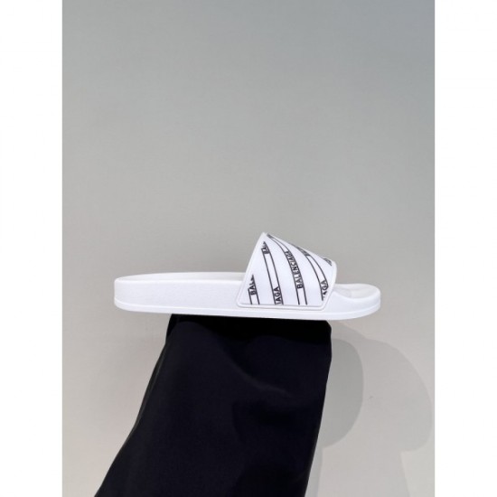 A must-see for fans New Spring / Summer Mule 2022SS BALENCIAGA Balenciaga A must-see for fans New Spring / Summer Mule 2022SS BALENCIAGA Balenciaga