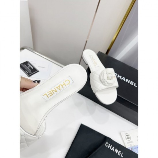 Essential item for fashion people Mule 2022SS CHANEL Chanel Essential item for fashion people Mule 2022SS CHANEL Chanel
