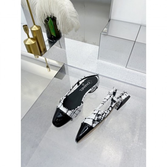 Items with a strong presence Flat sandals 2022SS CHANEL Chanel Items with a strong presence Flat sandals 2022SS CHANEL Chanel