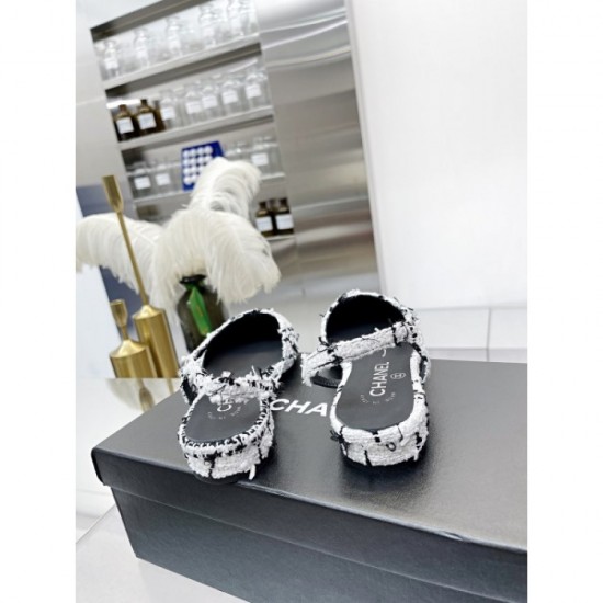 Items with a strong presence Flat sandals 2022SS CHANEL Chanel Items with a strong presence Flat sandals 2022SS CHANEL Chanel