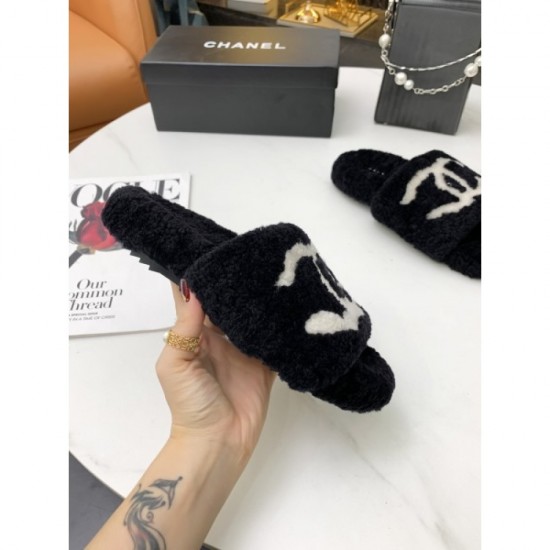 2022AW Fur Sabot Shoes Pre-order item CHANEL Chanel 2022AW Fur Sabot Shoes Pre-order item CHANEL Chanel