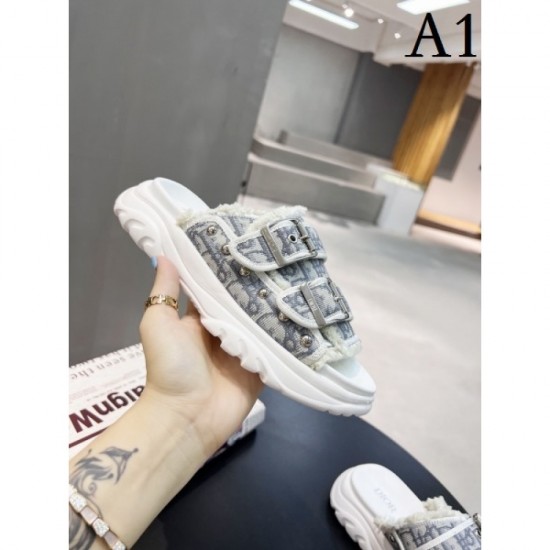 A flood of fans aiming for new summer slippers 2022SS DIOR Dior A flood of fans aiming for new summer slippers 2022SS DIOR Dior