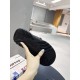 A flood of fans aiming for new summer slippers 2022SS DIOR Dior A flood of fans aiming for new summer slippers 2022SS DIOR Dior