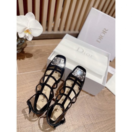 2022SS sandals DIOR Dior who plays an active part at the turn of the season 2022SS sandals DIOR Dior who plays an active part at the turn of the season