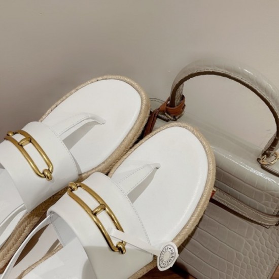 Bargain sandals 2022SS HERMES Hermes because it is this season Bargain sandals 2022SS HERMES Hermes because it is this season