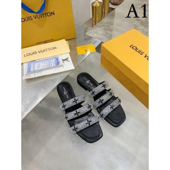 Slippers that give a cool impression 2022SS LOUIS VUITTON Louis Vuitton Slippers that give a cool impression 2022SS LOUIS VUITTON Louis Vuitton